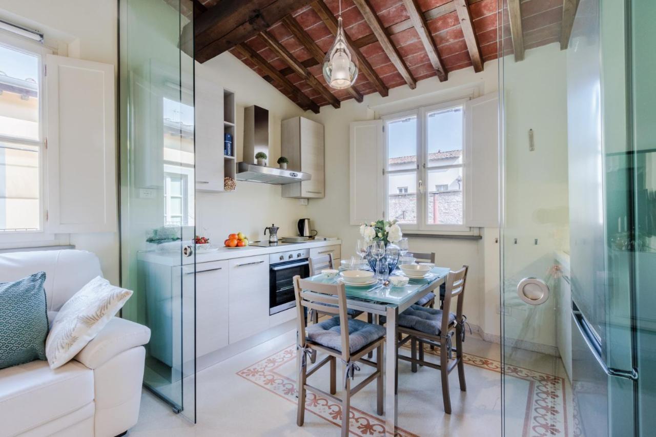 Helene Smart Flat With Elevator Inside Lucca Appartement Buitenkant foto